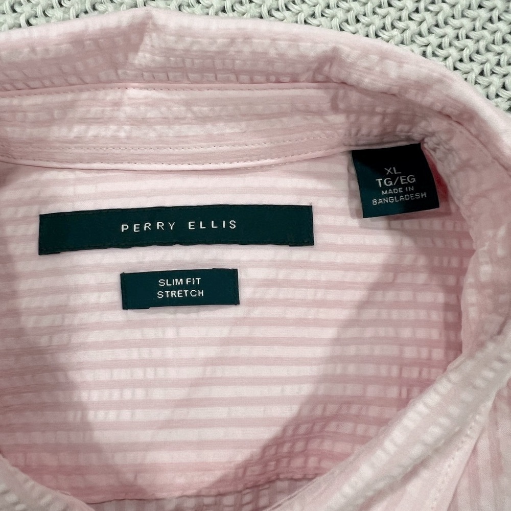 Perry Ellis Men's Light Pink Striped Button Down Shirt - Picture 2 of 11